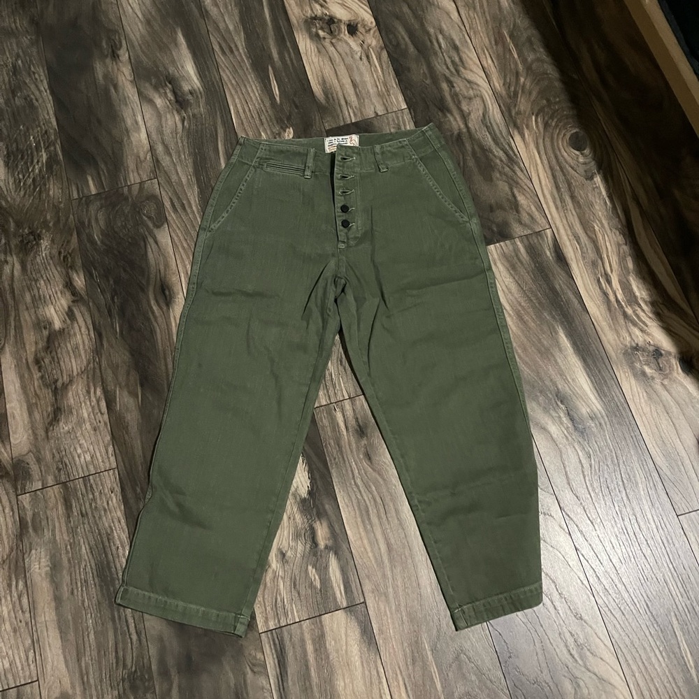 Green khaki jeans